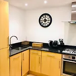 Superbly Located 2 Bedroom Luxury Apartment