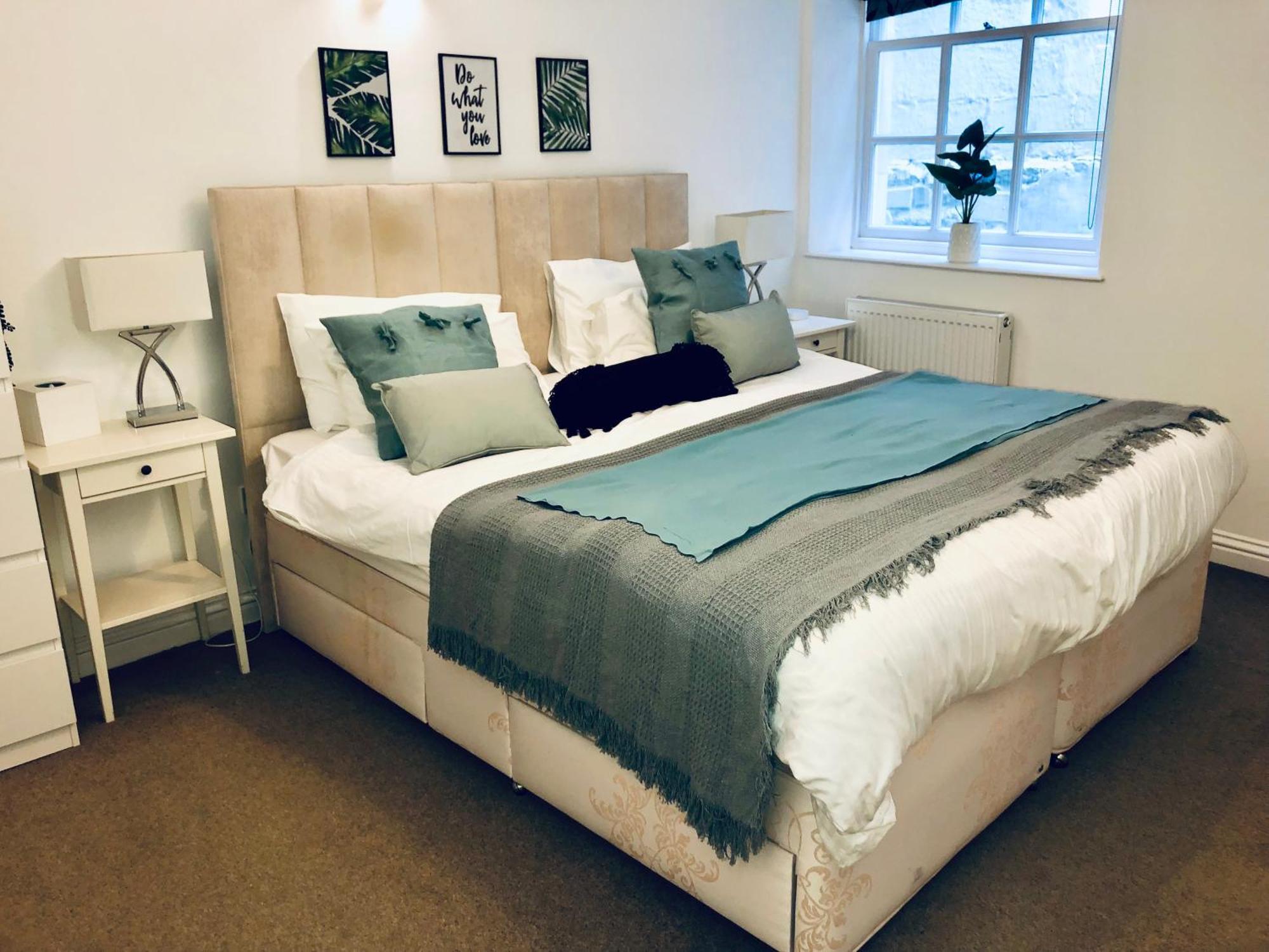 Apartment Superbly Located 2 Bedroom Luxury